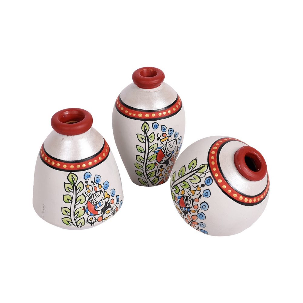 Moorni Vase Earthen Miniatures White Madhubani (Set of 3) 2.5/3/3